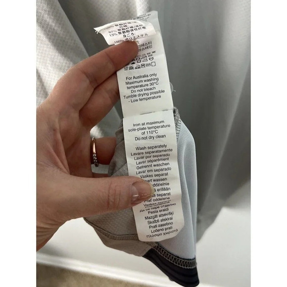 Oakley Gray & White Stripe Polo Size Large Regular Fit Stretch Men’s - Picture 9 of 9